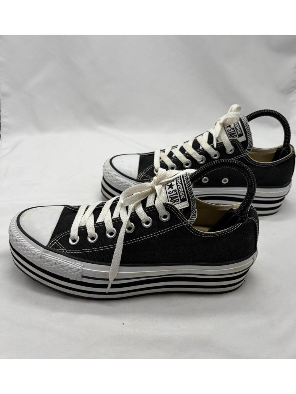Converse Chuck Taylor All Star Move Platform Size 8 Black and White